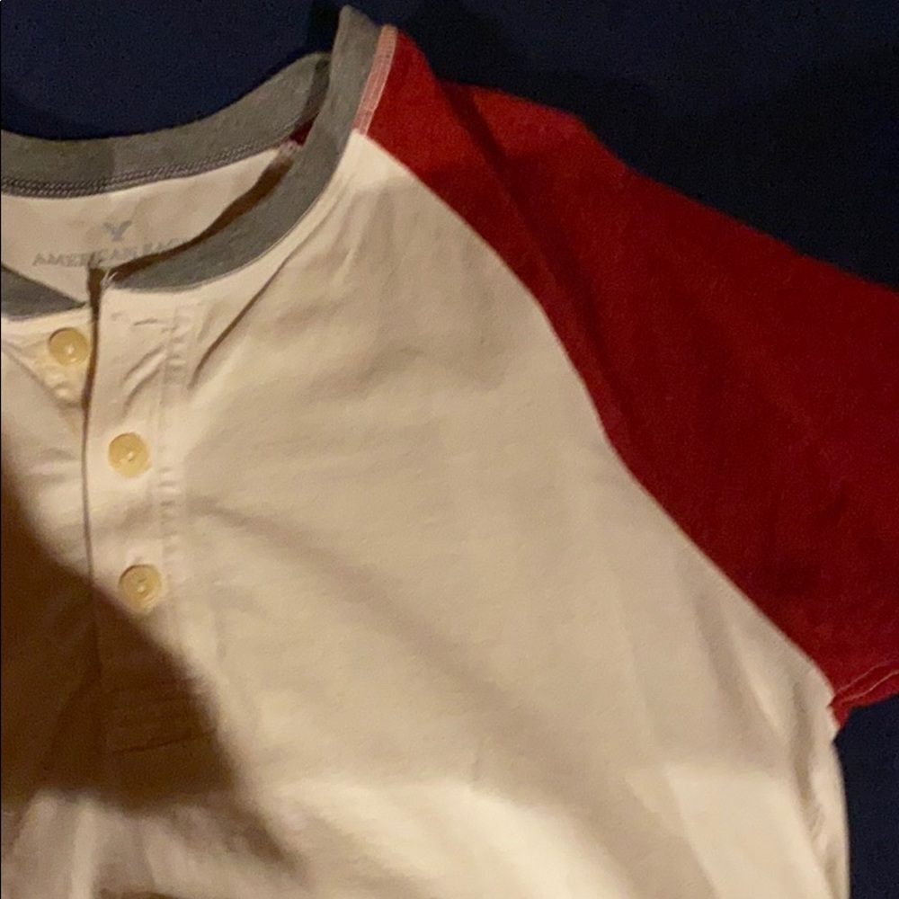 American Eagle t-shirt - Picture 3 of 4